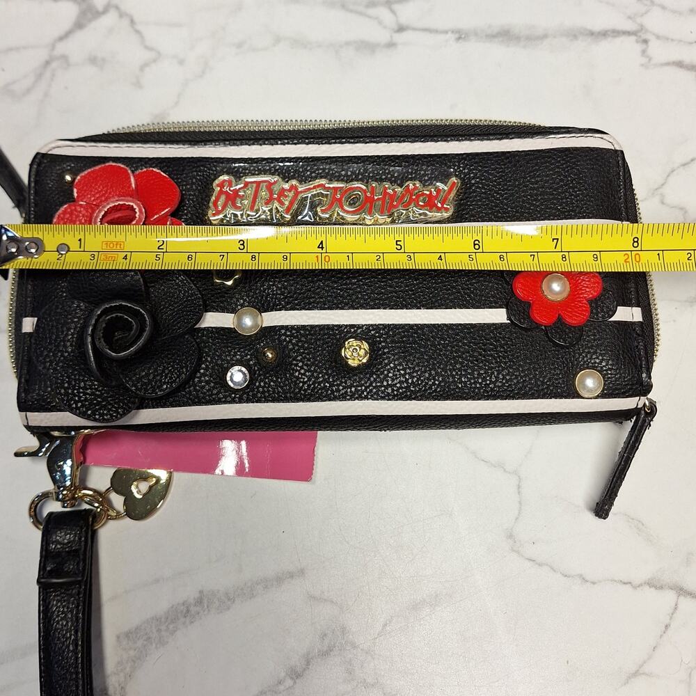 Betsey Johnson NEW zip around wristlet wallet faux leather w roses striped bling - Picture 4 of 13